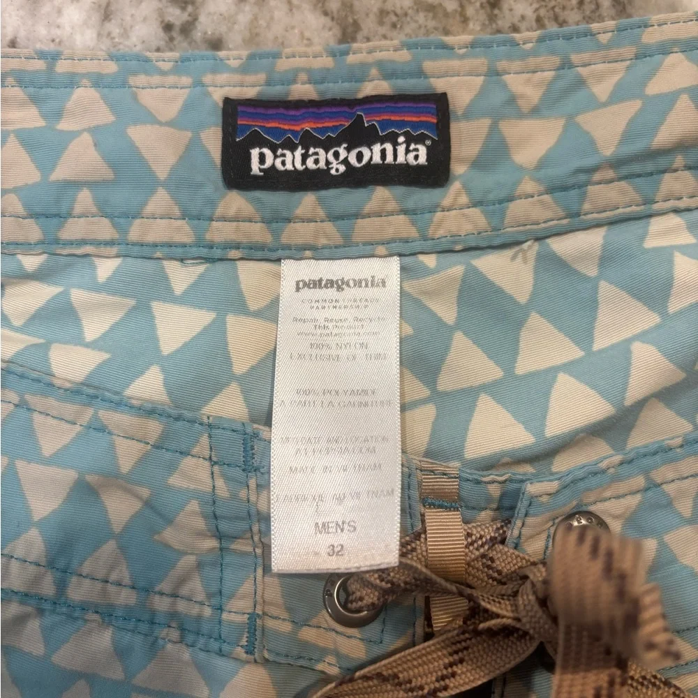 Patagonia Board Shorts Geometric Print Men's Size 32, Swim Short